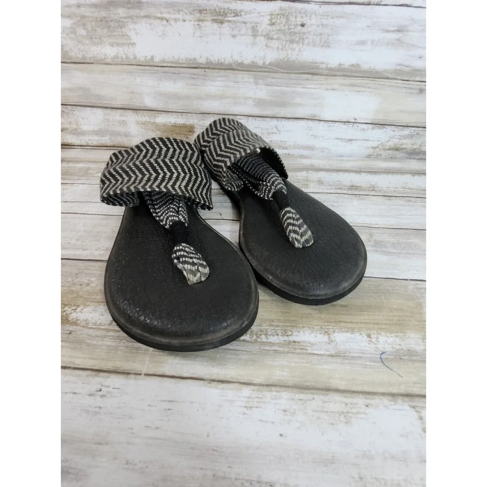 Sanuk‎ Yoga Sling 2 Sandals Womens 8 Black White Chevron Print Yoga Mat Comfort
